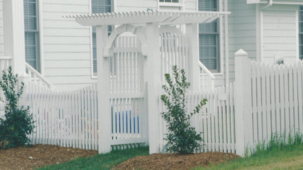Custom Arbor Chapel Hill residential fence