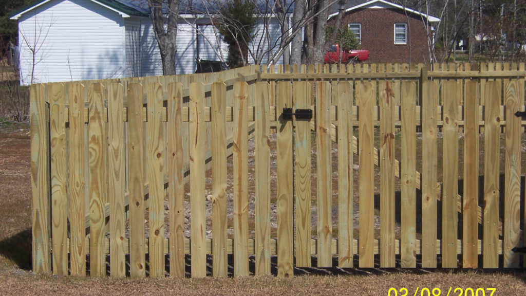 Dog ear picket1 Beaufort residential fence