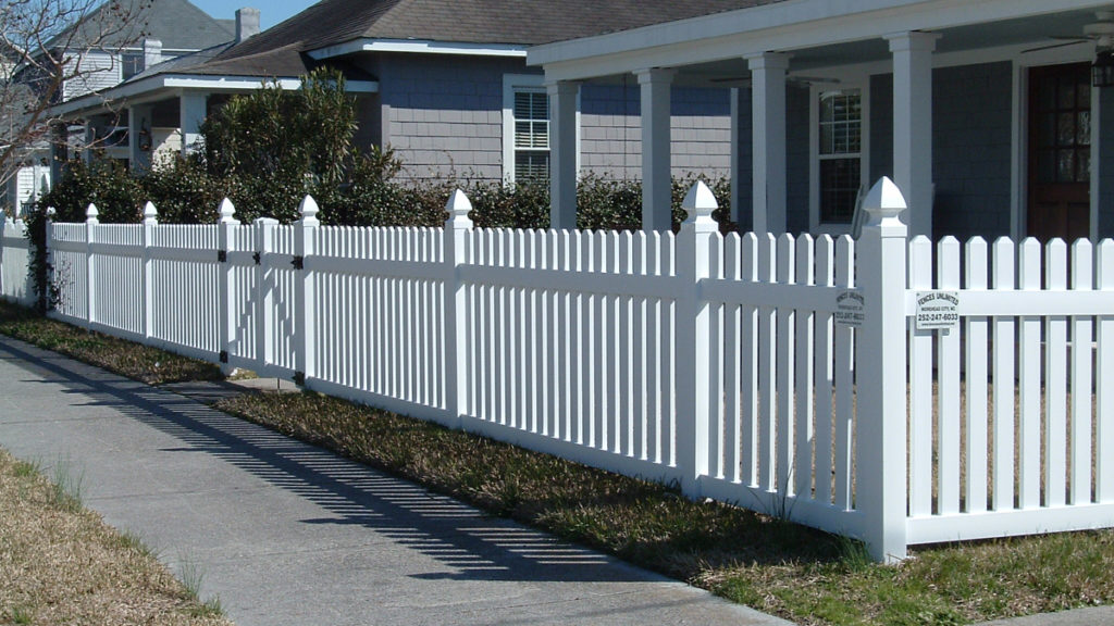 Vinyl dog ear picket with FG caps Morehead City residential fence